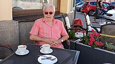 P�tasedmdesátiletý Jaroslav trpí na hemofilii u� od d�tství, podle n�j mu �ivot...