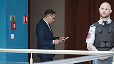 Státní zástupce Petr �ereda p�i jednání o prodlou�ení vazby Tomá�e Ji�ikovského...