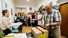 Na �kolách za�aly jednotné p�ijímací zkou�ky. Obchodní akademie Kolín. (10....