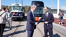 V Praze se otev�el Dvorecký most. Je jednadvacátým mostem v metropoli p�es �eku...