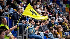 Eli�ka Hamzová zakon�uje