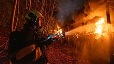 Likvidace po�áru v areálu pekárny v Horní Suché na Karvinsku. (16. dubna 2026)