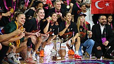 Basketbalistky Mersinu slaví vít�zství v Eurocupu.