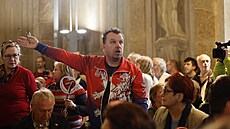 Na jednání brn�nského zastupitelstva p�i�li odp�rci i zastánci po�ádání...