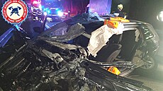 Nehoda nákladního a osobního auta zastavila provoz na silnici I/35. (16. dubna...