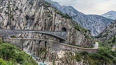 �výcarská sout�ska Schöllenen pat�í k nejp�sobiv�j�ím míst�m historické...