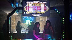 Herní automaty v no�ním klubu Heaven v Londýn� (2. dubna 2026)