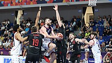 David Jelínek z Brna jde s mí�em do nymburského ko�e.