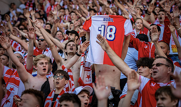 Slavia - Olomouc 2:1, obrat a titul je blíž, v závěru rozhodl Moses tečovanou střelou