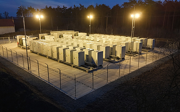 MND spouští na jihu Moravy obří bateriové úložiště, pomůže stabilizovat síť
