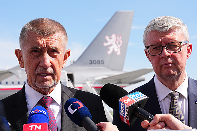 Politico: MEPs Slam European Commissioner’s Trip to Serbia Amidst Democratic Concerns