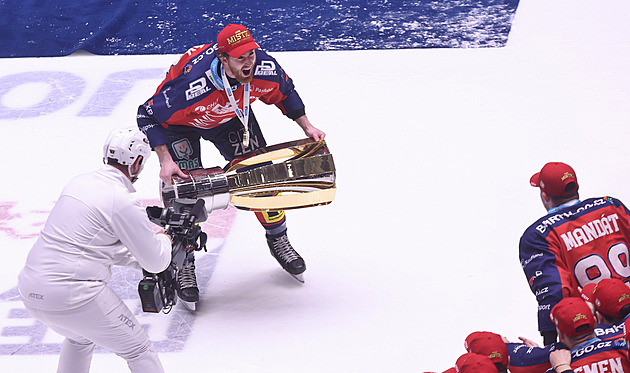 Kouč Pešán opět slaví: Výzva! Spolkli jsme ega. Nadšený je z klidné atmosféry v klubu