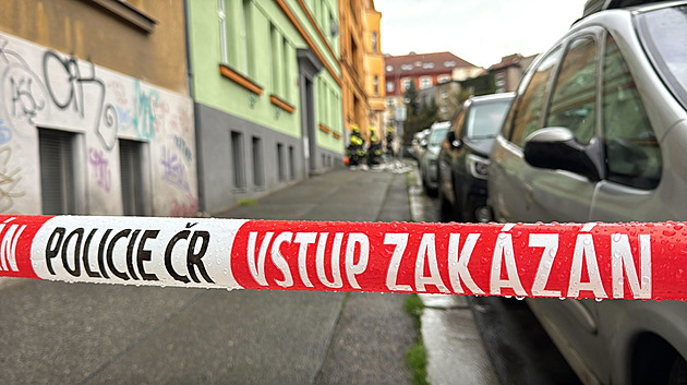 Při vyklízení bytu v Nuslích našli minu, na místě zasahoval pyrotechnik