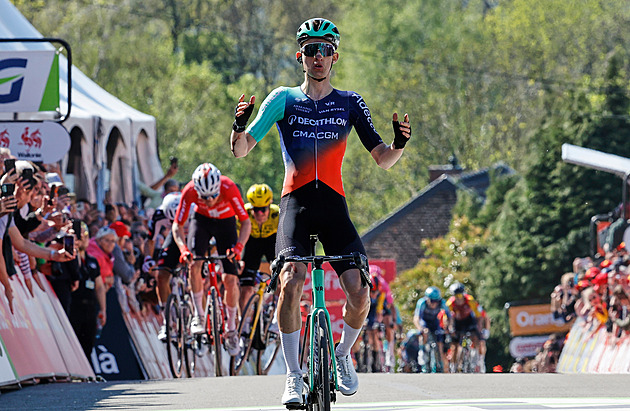 Nejmladší účastník za 89 let. Francouzský teenager Seixas míří na Tour už letos Nejmladší účastník za 89 let. Francouzský teenager Seixas míří na Tour už letos