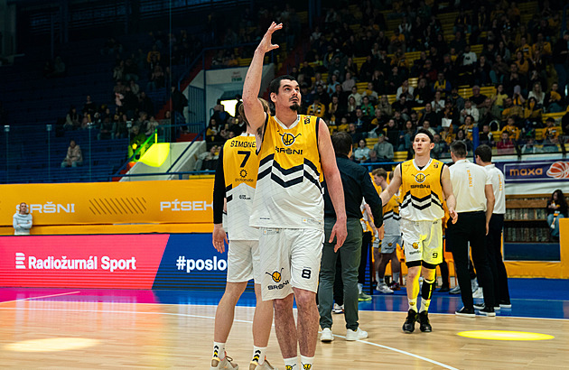 Písečtí Sršni bodli po půli, v předkole play off využili i dvoutisícovou podporu