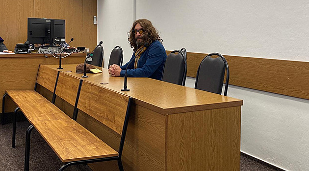 Skončete to do dvou minut, nebo odcházím. Bůh šašek chtěl rychlý rozsudek