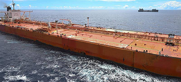 Íránská ropa neunikla ani tisíce kilometrů daleko. USA udeřily v Bengálském zálivu