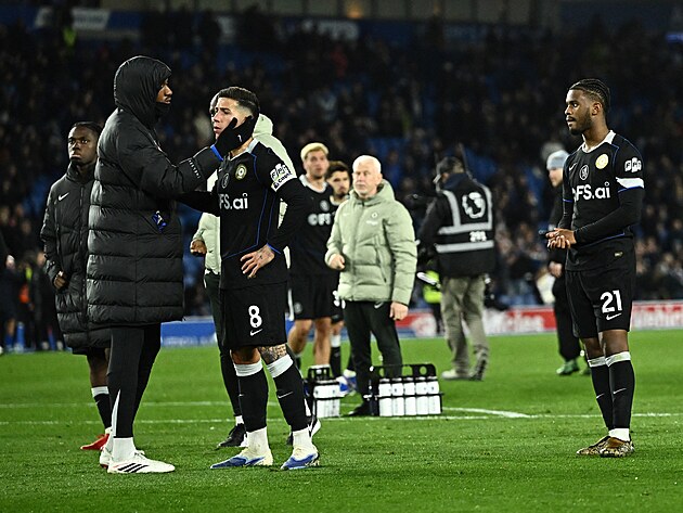 Hr��i Chelsea po por�ce s Brightonem.