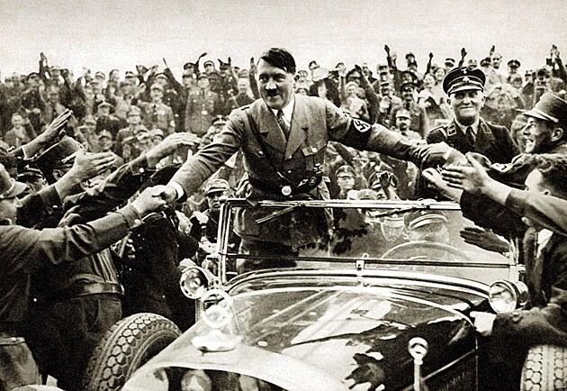 Byl děda nácek? Nová databáze lidem ukáže, zda byli jejich příbuzní v NSDAP