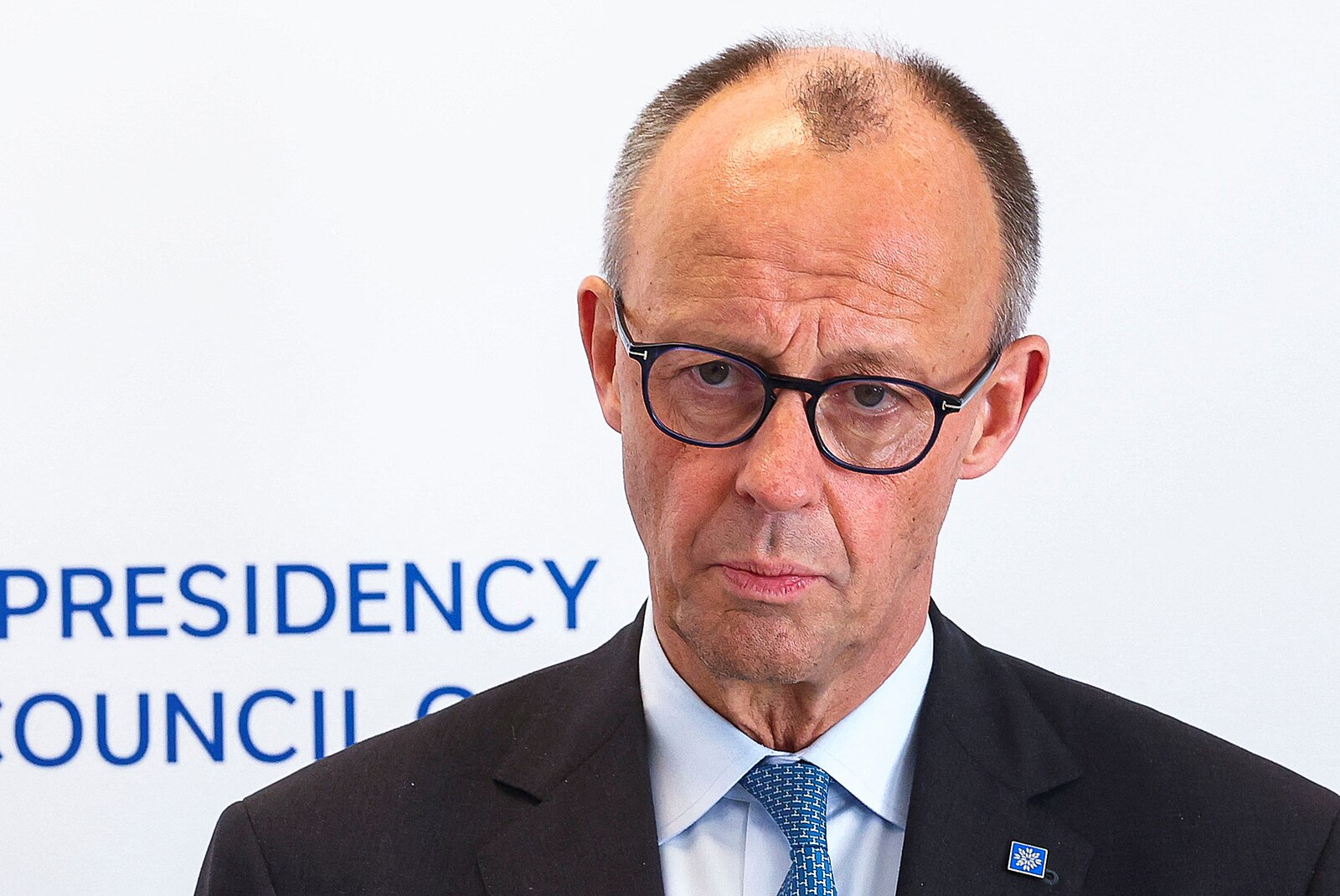 Domluvíme se s Íránem sami, řekl Merz za Evropu a zkritizoval neschopnost USA