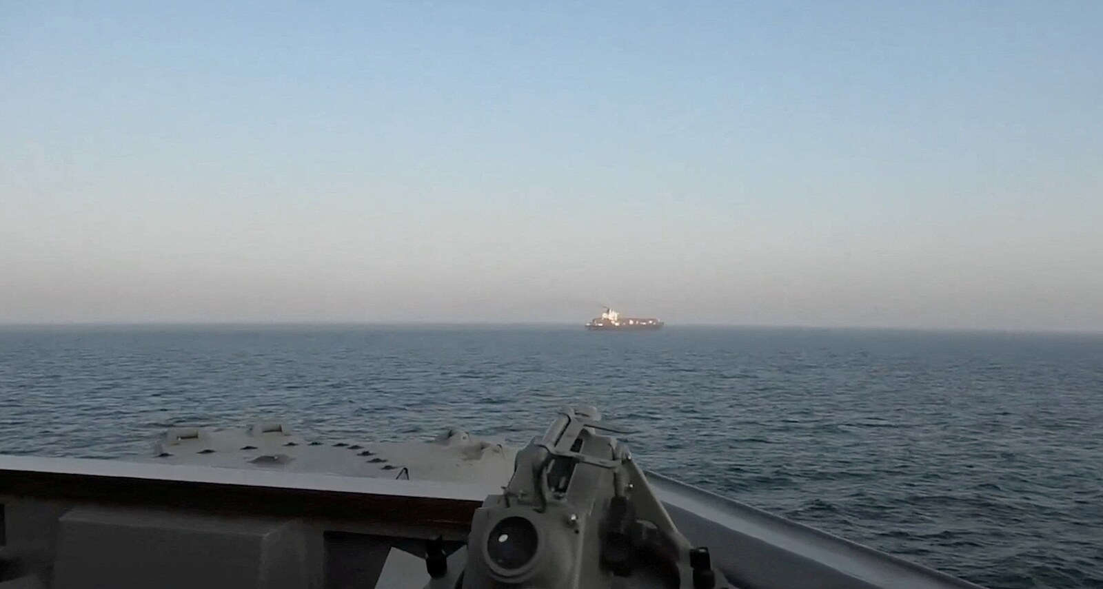 Americký letoun vyřadil íránský tanker z provozu zásahem citlivého místa