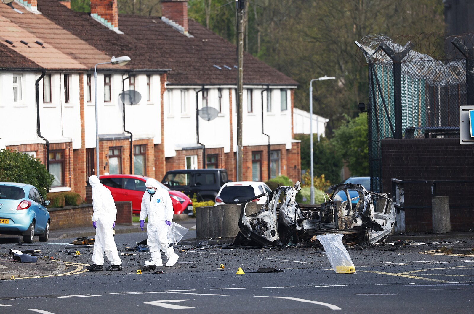 Výbuch bomby v Severním Irsku oživil obavy z násilí katolických radikálů