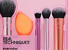 Doslou�ily vám staré �t�tce na make-up? Po�i�te si nové! Sada �t�tc� Everyday...