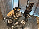 Muzeum telekomunikací ve spole�nosti Cetin � historické telefonní aparáty