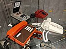 Muzeum telekomunikací ve spole�nosti Cetin � historické telefonní aparáty