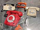 Muzeum telekomunikací ve spole�nosti Cetin � historické telefonní aparáty
