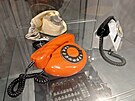 Muzeum telekomunikací ve spole�nosti Cetin � historické telefonní aparáty