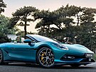 Denza Z p�ímo úto�í na zavedené evropské luxusní zna�ky jako Porsche �i...