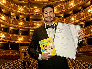 Cyril �D�cka�� Mat�jka ve své knize radí rodi��m, jak mají pe�ovat o své...