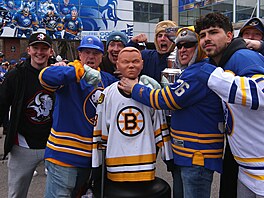 P�íznivci Buffala vyhlí�í sérii s Bostonem.