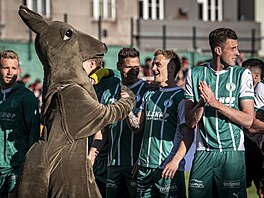 Fotbalisté Bohemians oslavují vít�zství nad Spartou.