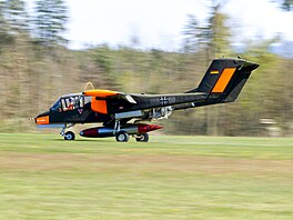 Letecký den Den ve vzduchu. North American Rockwell OV-10B Bronco. (26. dubna...