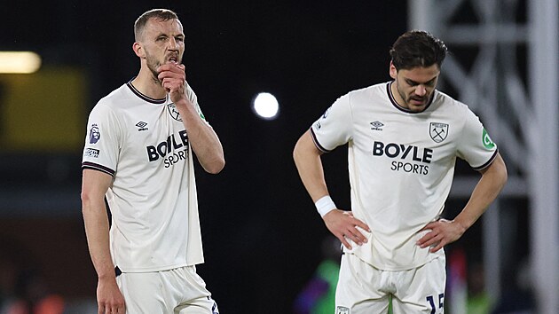 Premier Lig: Wolverhampton, Krejčí ile mağlup oldu