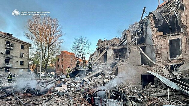 Ukrajina čelila rozsáhlému ruskému útoku, v Dnipru je zraněno 14 lidí