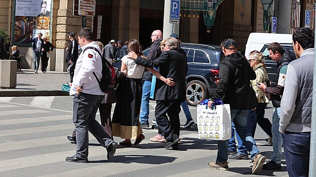 G�rard Depardieu a Magda Vavru�ov� (N�m�st� Republiky, Praha, 26. dubna 2026)