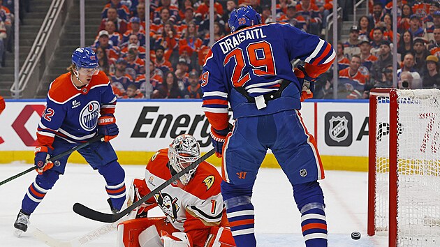 İşimiz bitmedi! Oilers, Dostál'ı kapıdan kovdu ve bir kapanmayı önledi