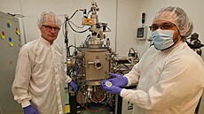 Nová laborato� litografických a tenkovrstevných technologií na Fakult�...