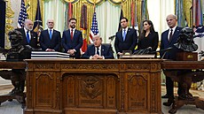 Americký velvyslanec v Izraeli Mike Huckabee, izraelský velvyslanec v USA...