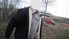 Invalidní d�chodce zaúto�il na �lena rybá�ské strá�e na Chomutovsku. (duben...