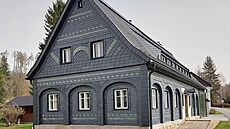 30.kv�tna otevírají dve�e podstávkové domy
