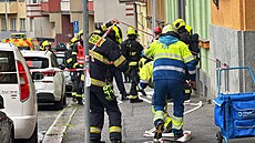 V pra�ských Nuslích zasahuje pyrotechnik po nálezu miny v jednom z byt�. (20....