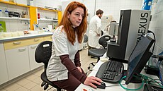 V�dkyn� Zuzana Mí�ková z Ústavu analýzy a chemie potravin Fakulty technologické...