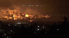 Rafinerii v ruském p�ístavu Tuapse u �erného mo�e zachvátil po ukrajinském...