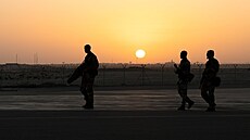 Letecká základna az-Zafra v Spojených arabských emirátech (SAE). (20. prosince...