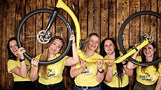 P�tice z týmu Kick France Femmes 2026 se chystá ujet �enskou variantu Tour de...