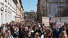 Demonstrace na podporu �T a �Ro vyvrcholila na Maltézském nám�stí p�ed resortem...